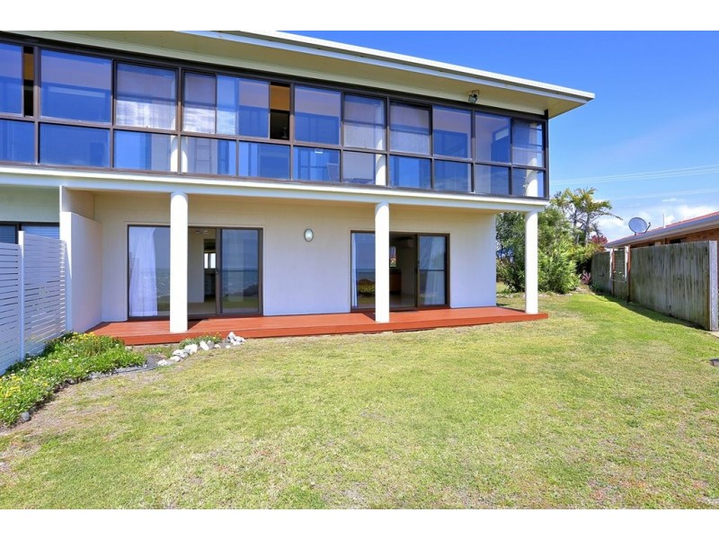 1/155 Woongarra Scenic Drive, Bargara QLD 4670