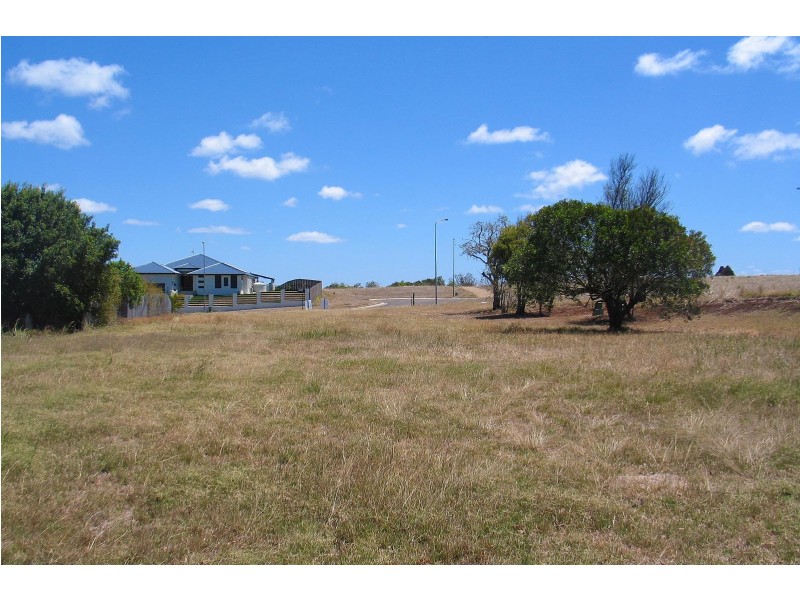 26 Finemore Crescent, Qunaba QLD 4670