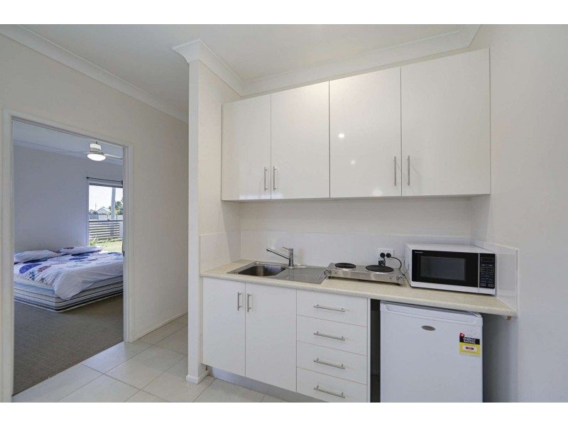 Unit 1-79 Shelley Street, Burnett Heads QLD 4670