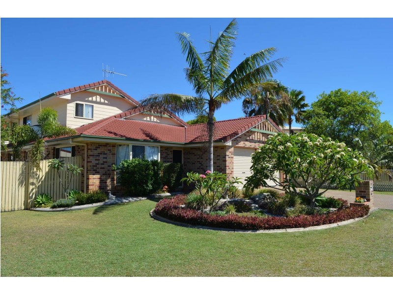 7 Pacific Court, Bargara QLD 4670