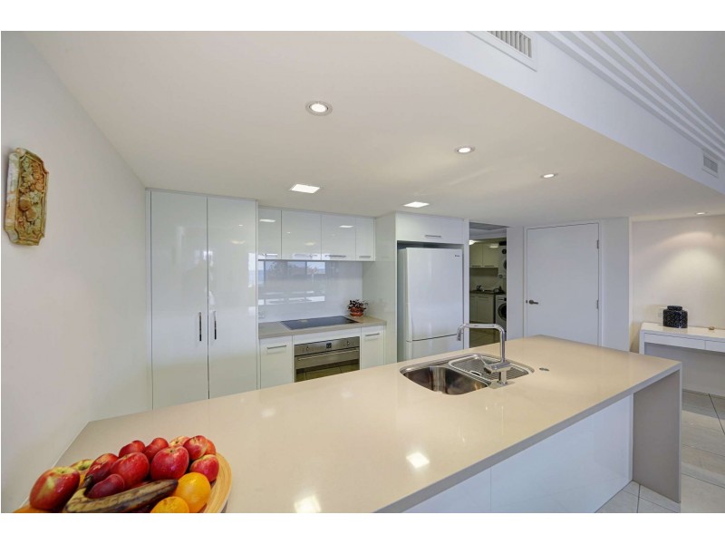 Unit 302, Silverpoint, 47 Esplanade, Bargara QLD 4670
