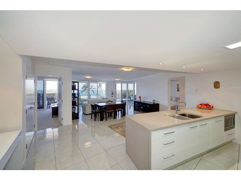 Unit 302, Silverpoint, 47 Esplanade, Bargara QLD 4670