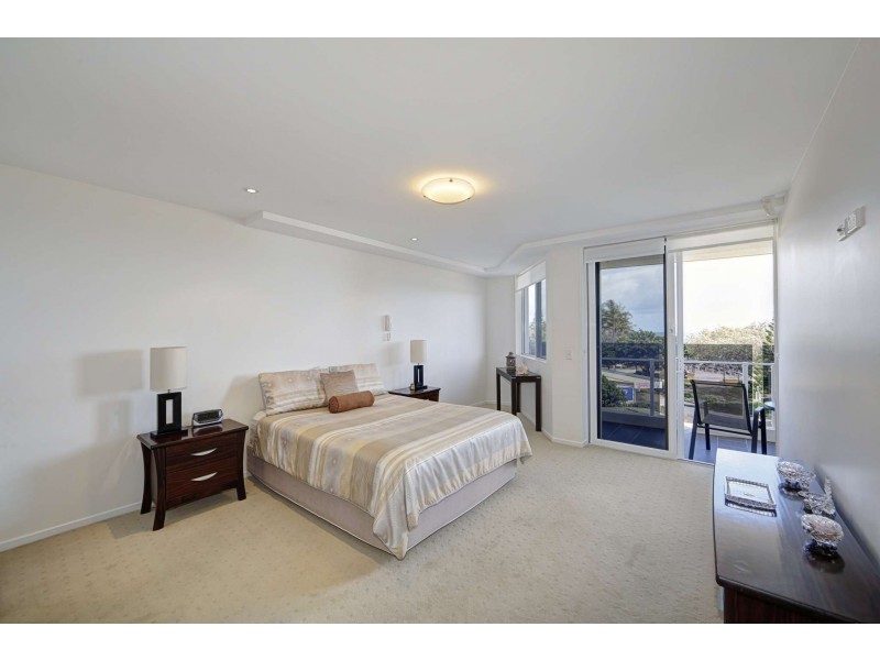 Unit 302, Silverpoint, 47 Esplanade, Bargara QLD 4670