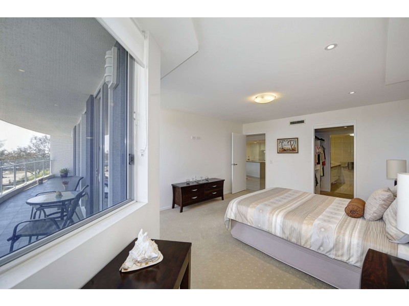 Unit 302, Silverpoint, 47 Esplanade, Bargara QLD 4670