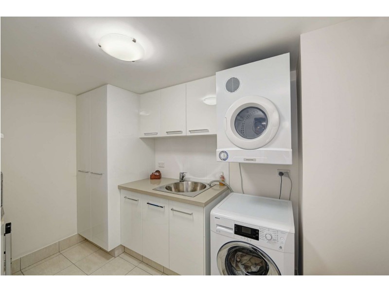 Unit 302, Silverpoint, 47 Esplanade, Bargara QLD 4670