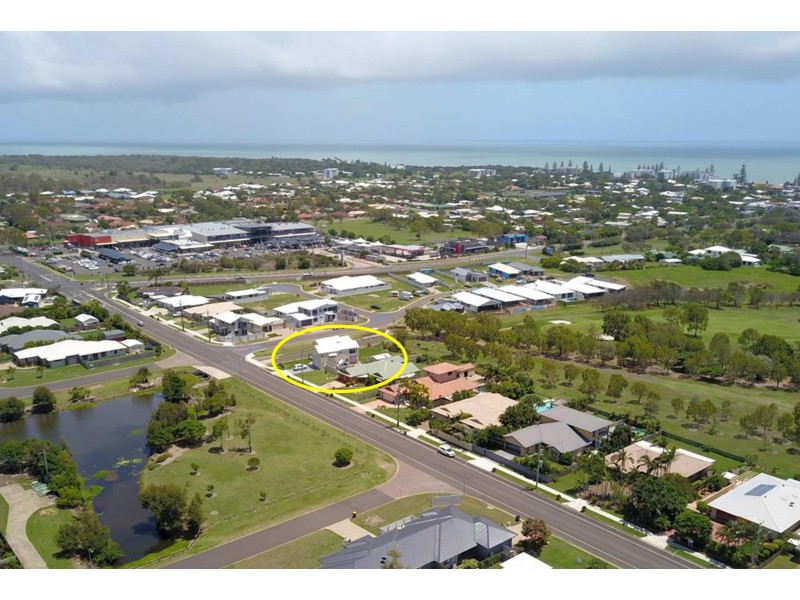 96 Davidson Street, Bargara QLD 4670