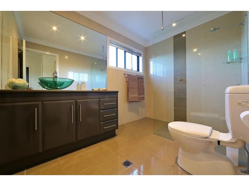 9 Whale Circuit, Bargara QLD 4670