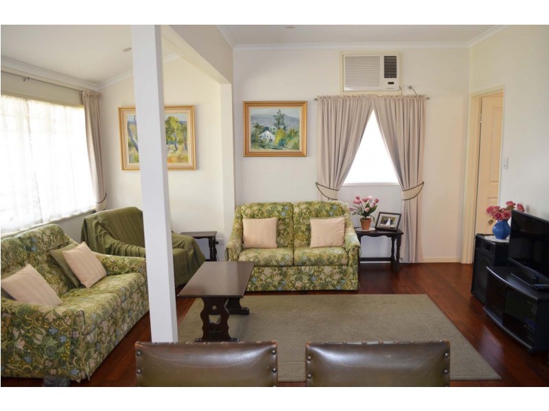 32 Welch Street, Elliott Heads QLD 4670