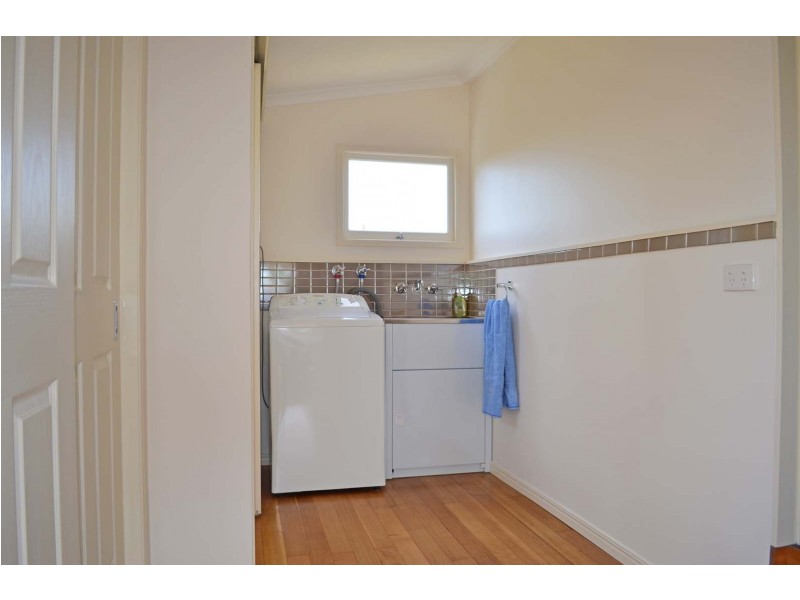 32 Welch Street, Elliott Heads QLD 4670