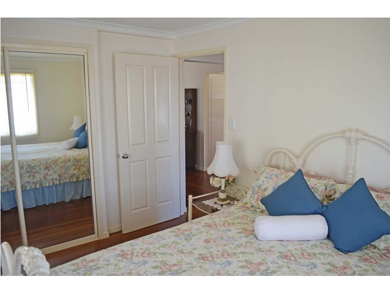 32 Welch Street, Elliott Heads QLD 4670