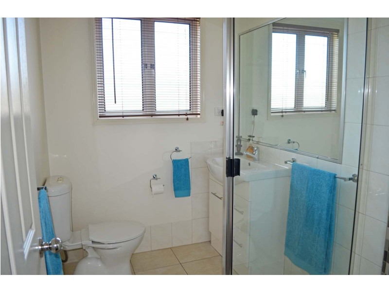 32 Welch Street, Elliott Heads QLD 4670