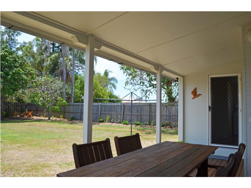 32 Welch Street, Elliott Heads QLD 4670