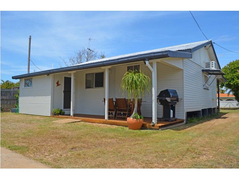 32 Welch Street, Elliott Heads QLD 4670
