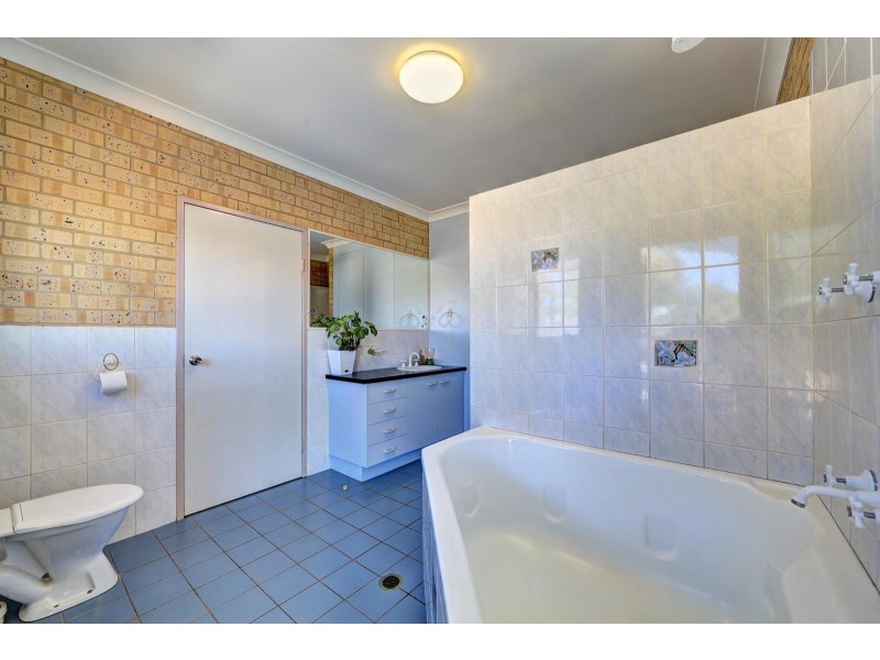 67 Fairway Drive, Bargara QLD 4670