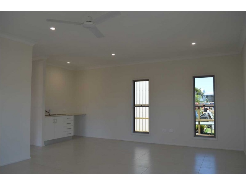 79 Shelley Street, Burnett Heads QLD 4670