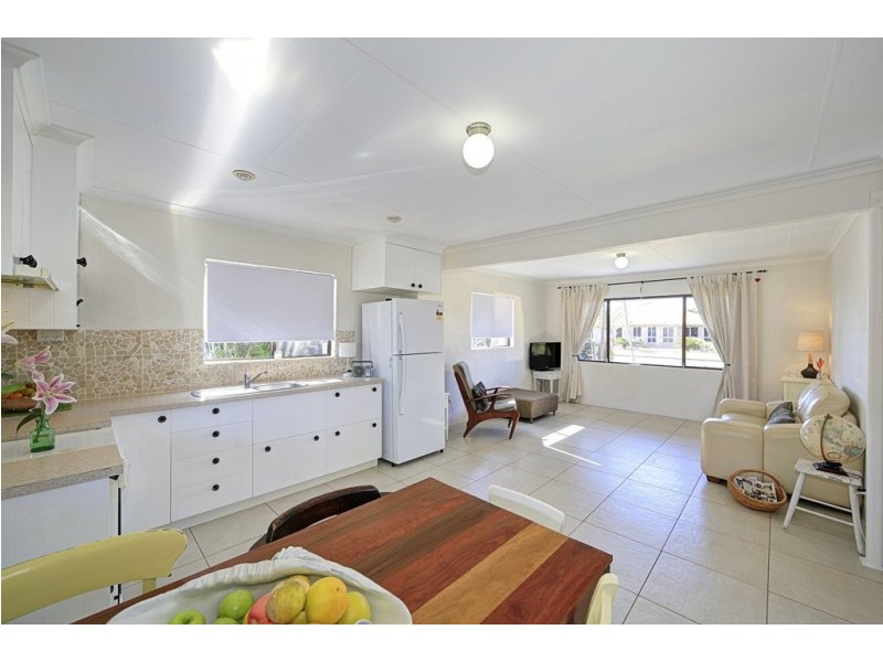 31 Bluewater Drive, Elliott Heads QLD 4670