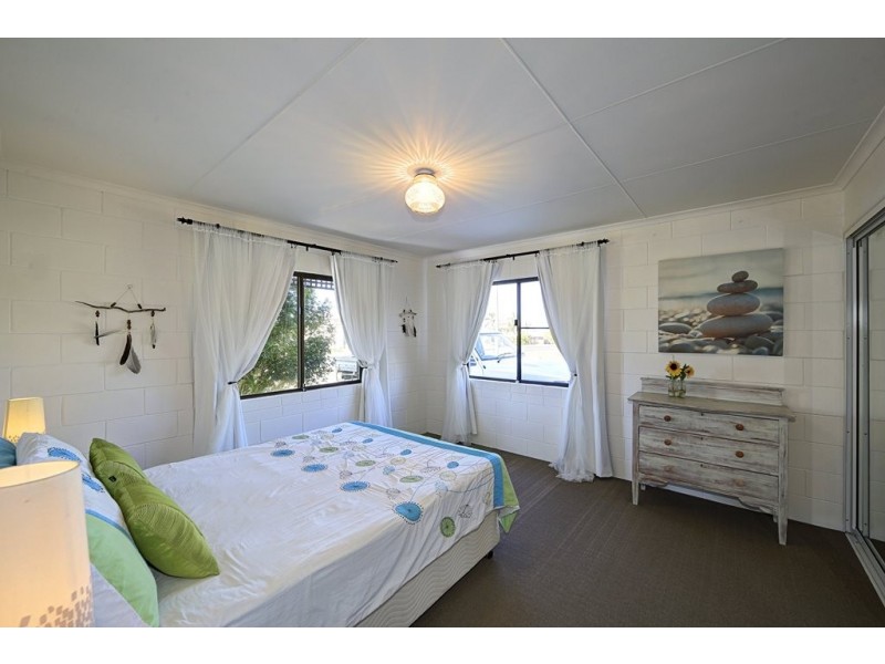 31 Bluewater Drive, Elliott Heads QLD 4670