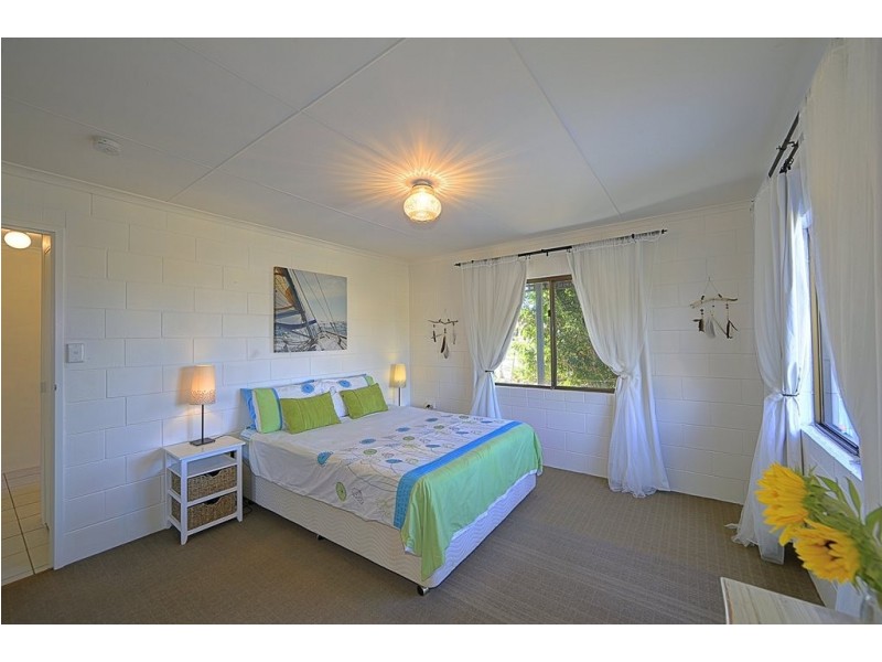31 Bluewater Drive, Elliott Heads QLD 4670