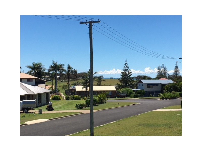 31 Bluewater Drive, Elliott Heads QLD 4670