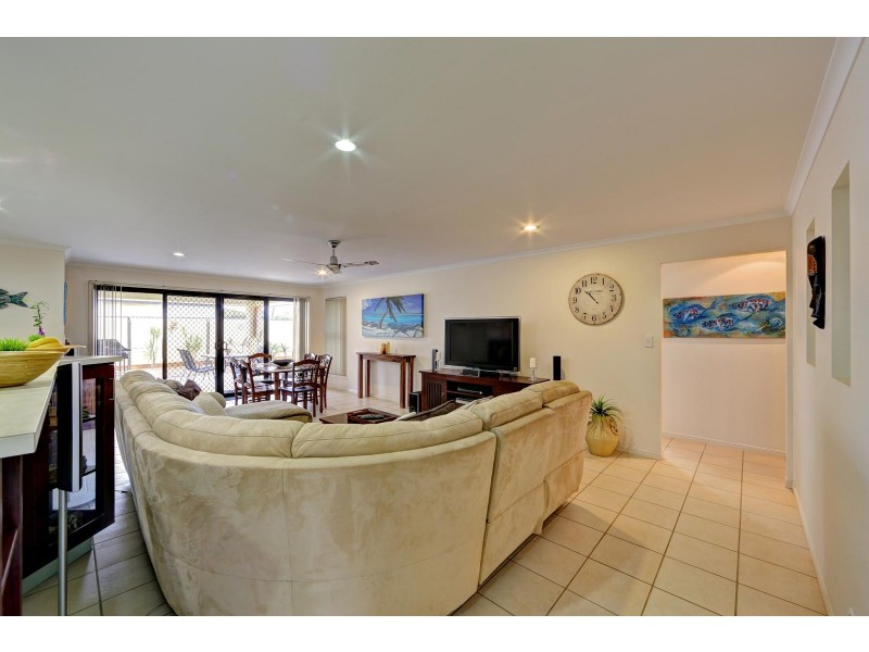 69 Garson Drive, Bargara QLD 4670