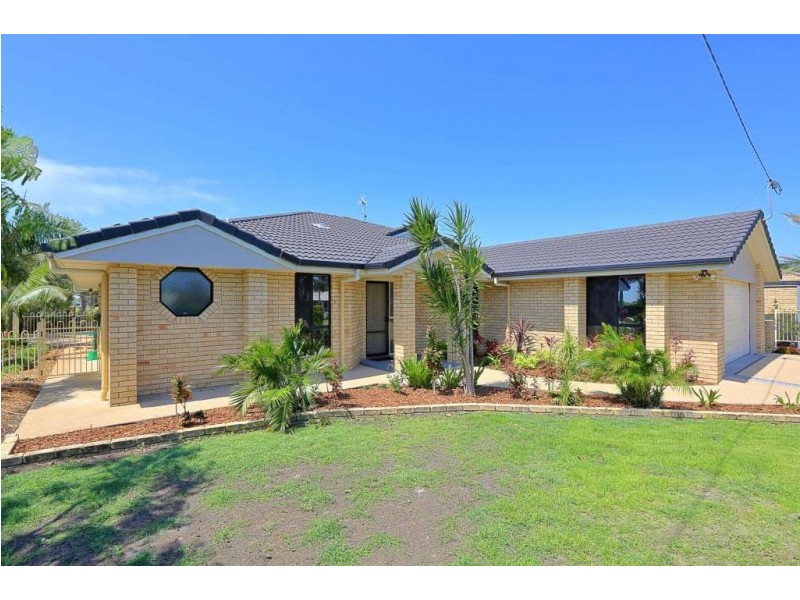 12 Hansen Street, Burnett Heads QLD 4670