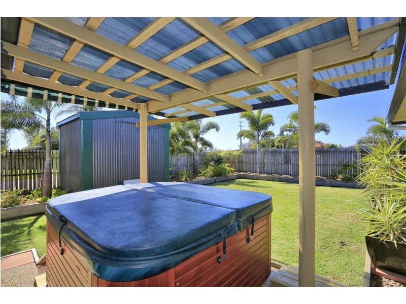 14 Marian Street, Coral Cove QLD 4670