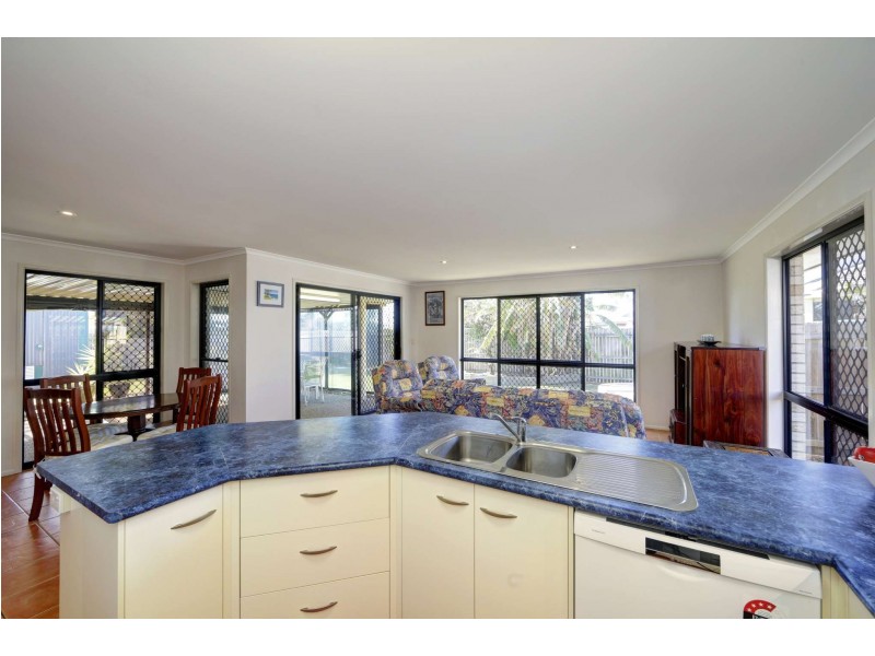 14 Marian Street, Coral Cove QLD 4670