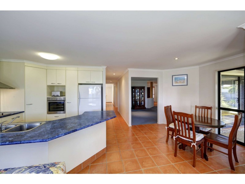 14 Marian Street, Coral Cove QLD 4670