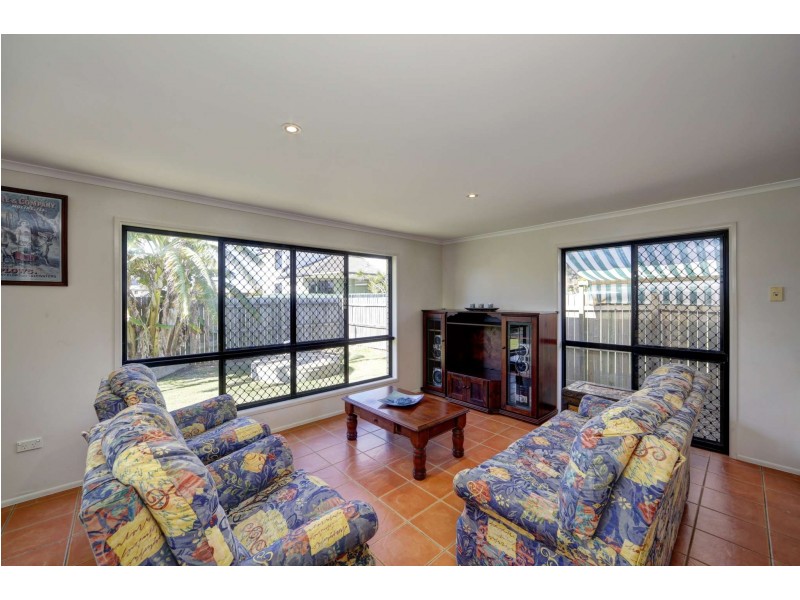 14 Marian Street, Coral Cove QLD 4670