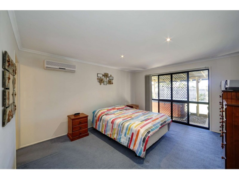 14 Marian Street, Coral Cove QLD 4670