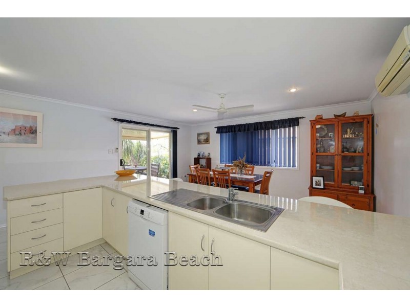 32 Davidson Street, Bargara QLD 4670