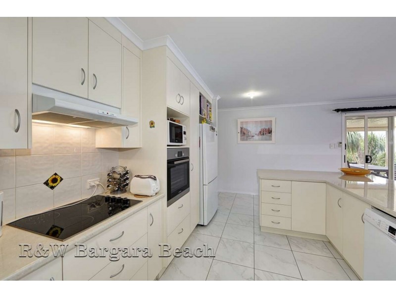 32 Davidson Street, Bargara QLD 4670