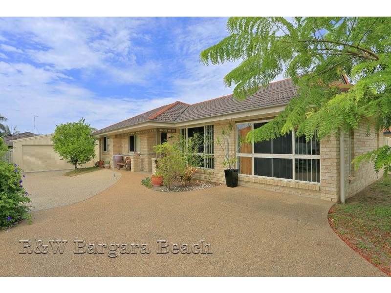 32 Davidson Street, Bargara QLD 4670