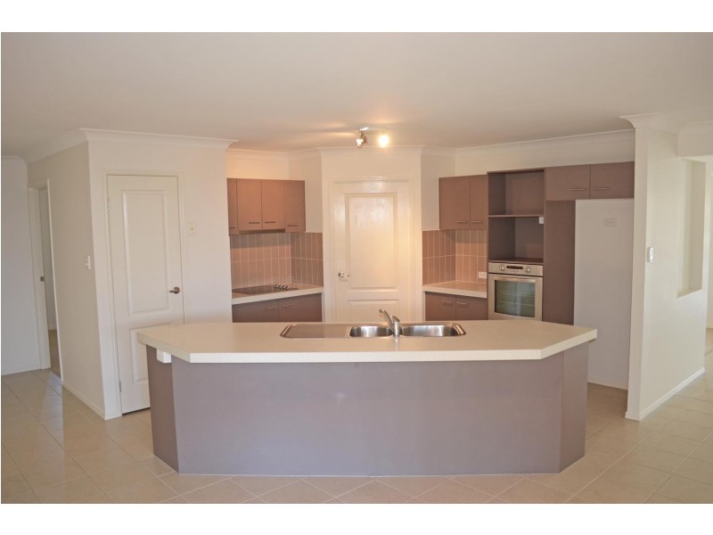 13 Whale Circuit, Bargara QLD 4670