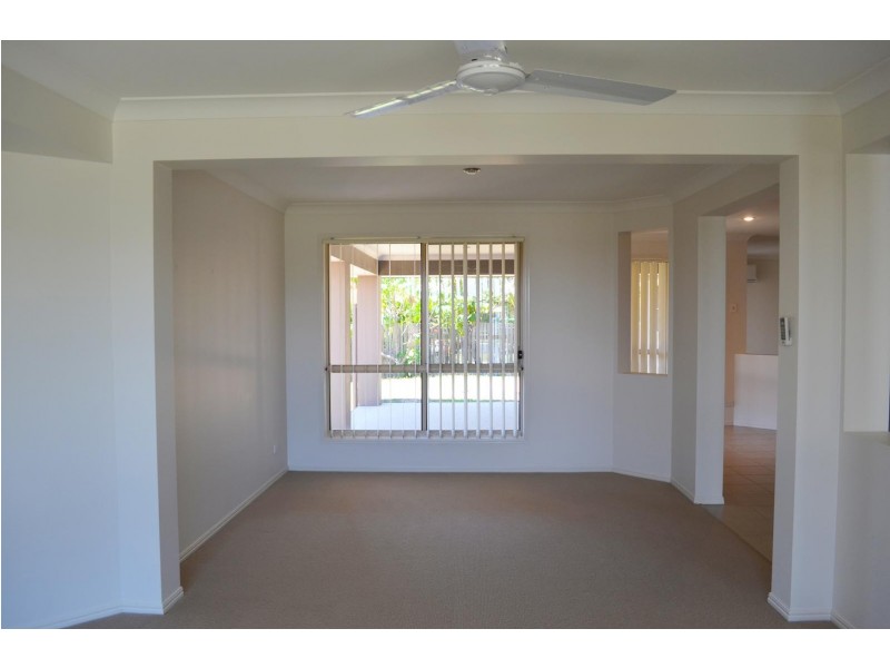 13 Whale Circuit, Bargara QLD 4670