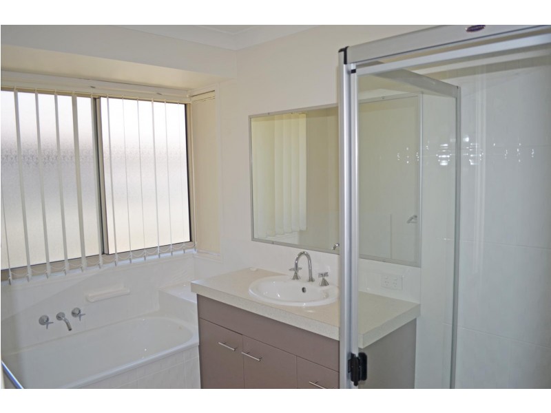 13 Whale Circuit, Bargara QLD 4670