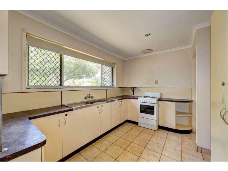 39 Bathurst Street, Elliott Heads QLD 4670