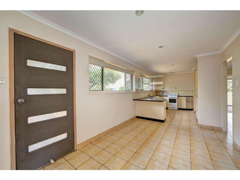 39 Bathurst Street, Elliott Heads QLD 4670