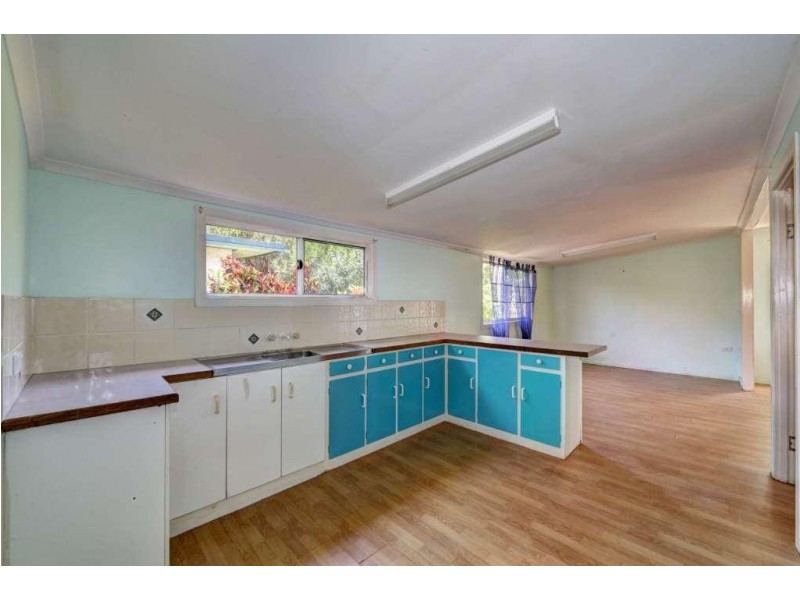 39 Bathurst Street, Elliott Heads QLD 4670