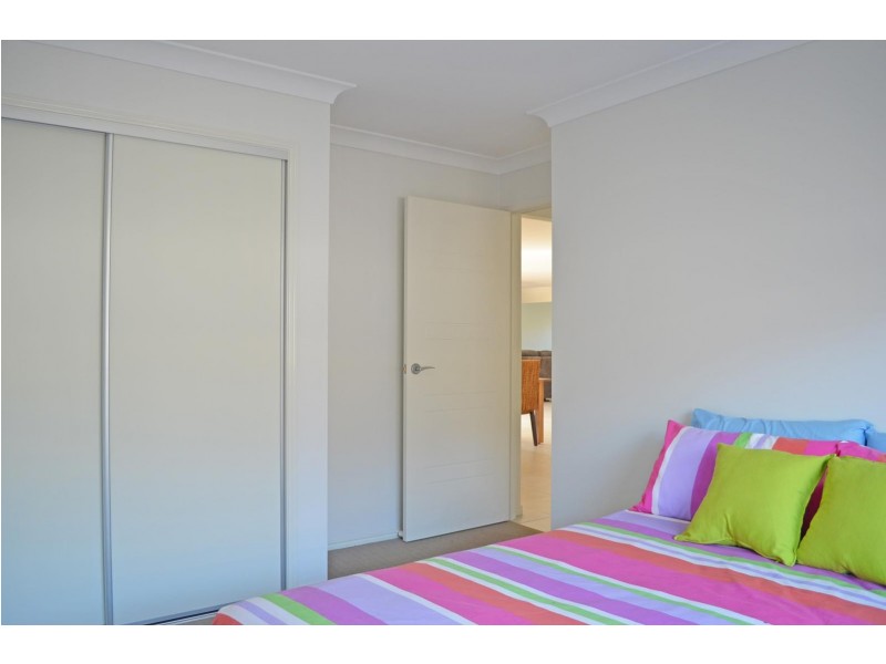 3 Peggy Drive, Coral Cove QLD 4670