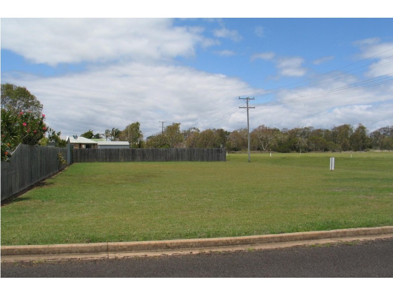 46 Moore Street, Elliott Heads QLD 4670