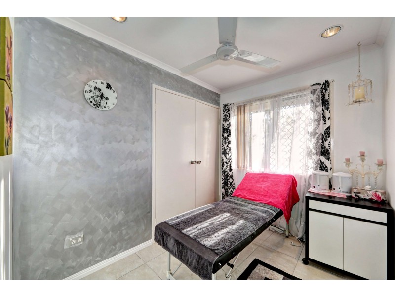 13 Palm Street, Innes Park QLD 4670