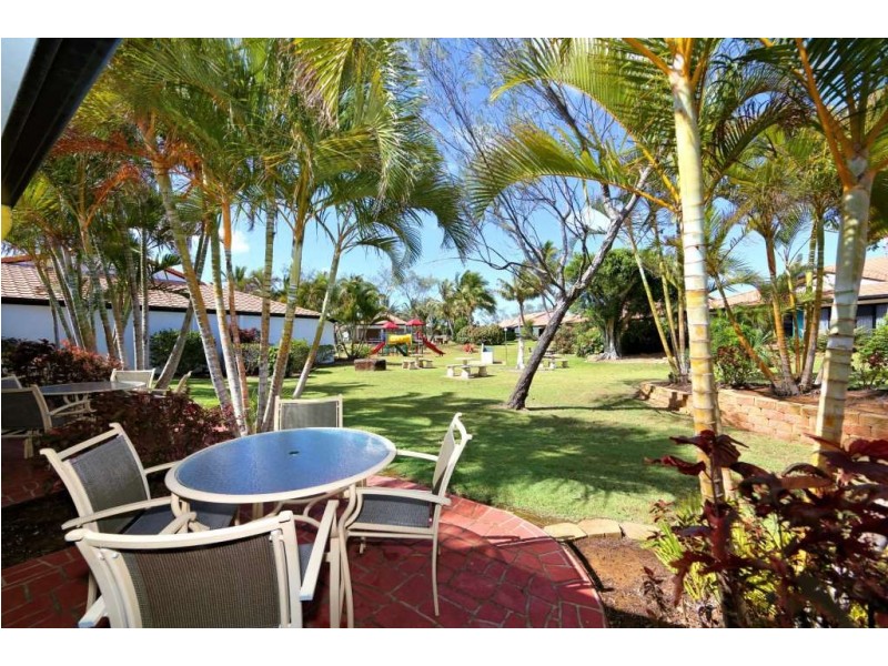 Villa 25 Pebble Beach Drive, Coral Cove QLD 4670