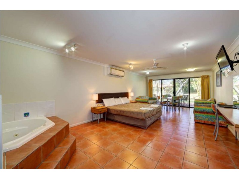 Villa 25 Pebble Beach Drive, Coral Cove QLD 4670