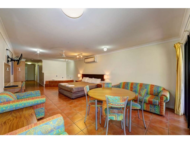 Villa 25 Pebble Beach Drive, Coral Cove QLD 4670