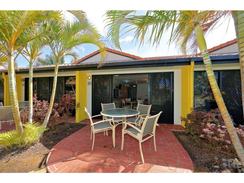 Villa 25 Pebble Beach Drive, Coral Cove QLD 4670