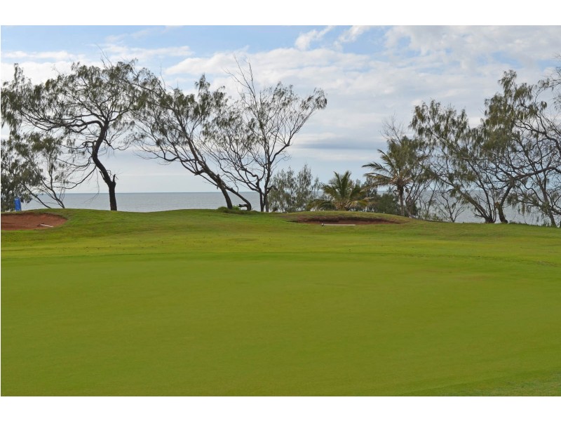 Villa 25 Pebble Beach Drive, Coral Cove QLD 4670
