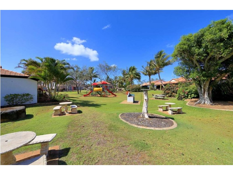 Villa 25 Pebble Beach Drive, Coral Cove QLD 4670