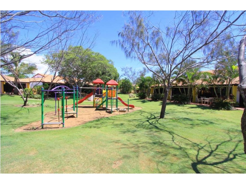 Villa 25 Pebble Beach Drive, Coral Cove QLD 4670
