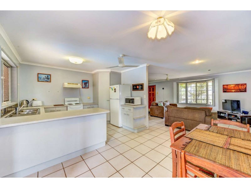 63 Watsons Road, Bargara QLD 4670